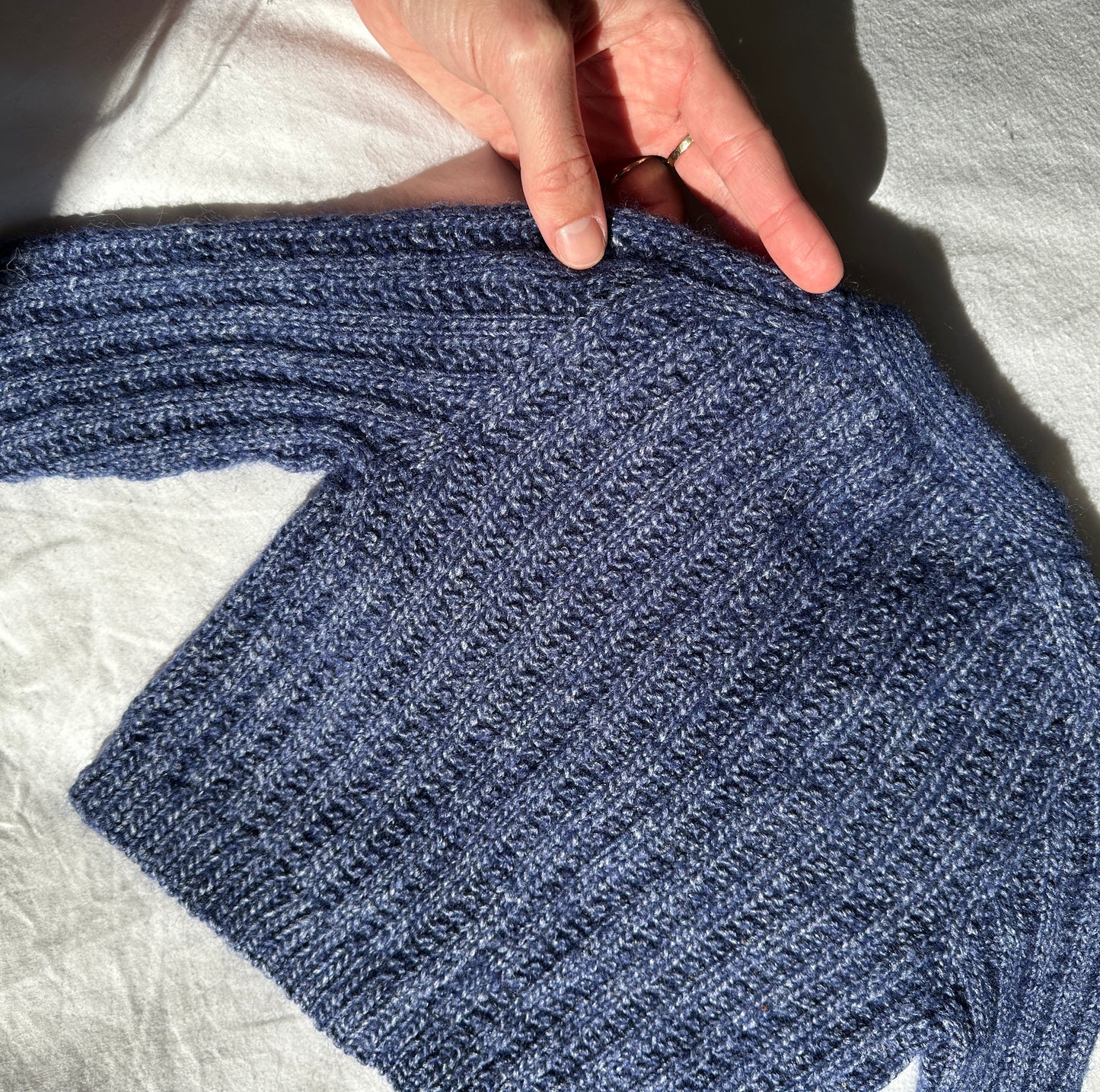 Cardamom Cardigan Mini - English