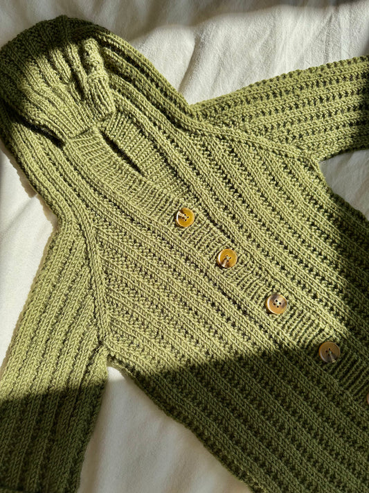 Cardamom Sleepsuit - English