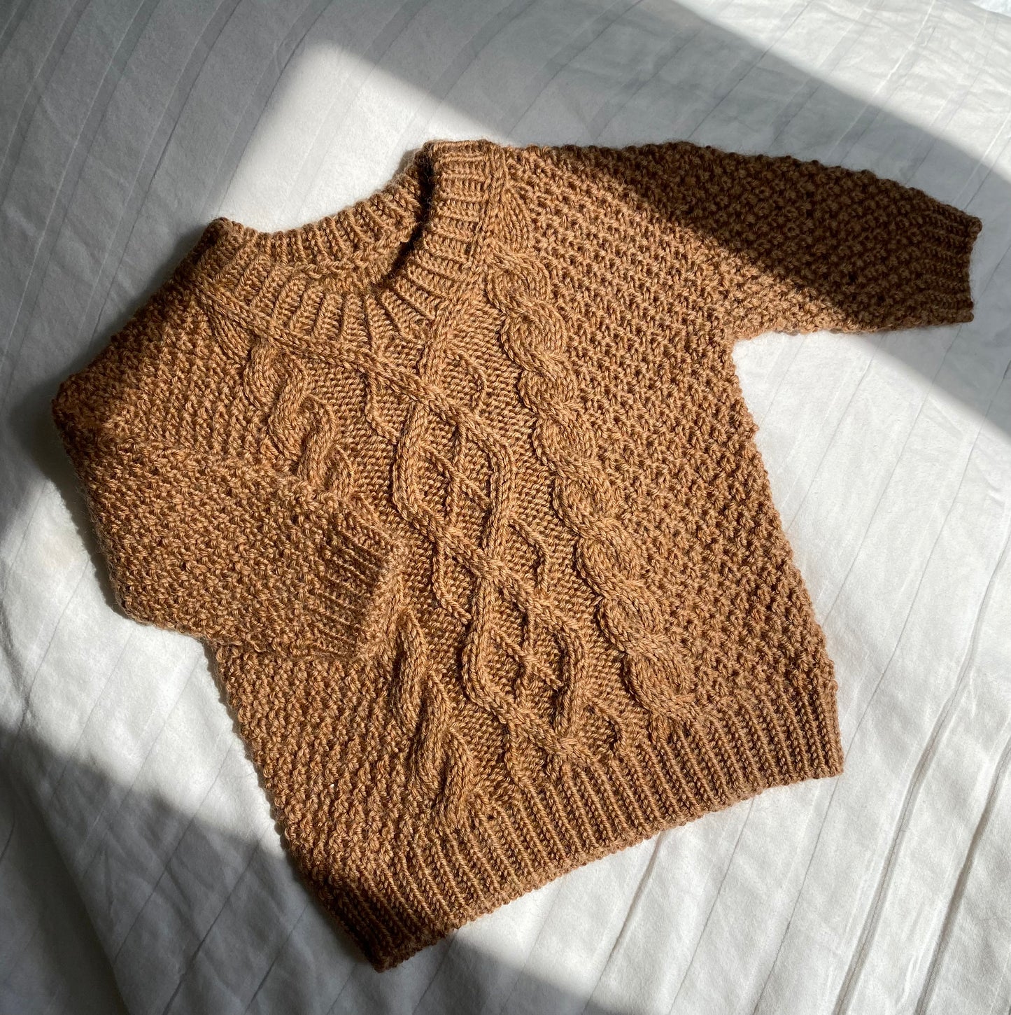 Swirl Sweater Baby - English